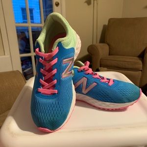 Girls New Balance size 13 (little girls)